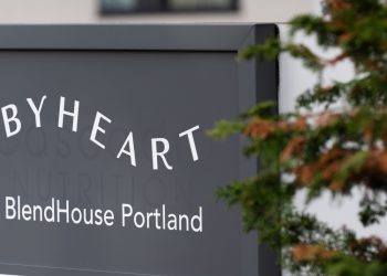 La FDA dice que la respuesta al retiro del mercado de fórmula para bebés ByHeart fue demasiado lenta: NPR