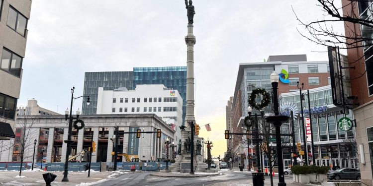 Las afirmaciones económicas de Trump chocan con la realidad en una ciudad de Pensilvania crítica para las elecciones intermedias