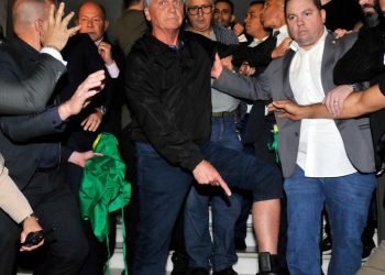 El expresidente brasileño Bolsonaro se somete a una doble operación de hernia