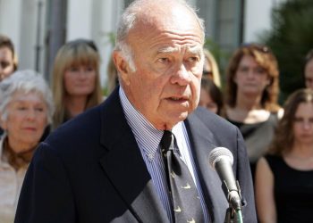 Muere el biógrafo de Reagan y el legendario periodista californiano Lou Cannon