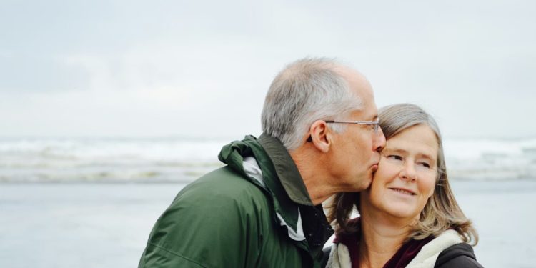 Ni infancia ni juventud: por qué la felicidad es una decisión del presente