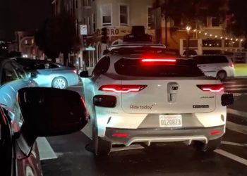 Waymo suspende el servicio en San Francisco debido a que los robotaxis se atascan durante un apagón