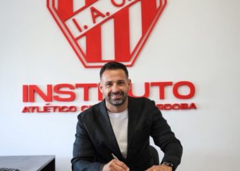 Carranza, de retirarse a los 44 a Secretario Técnico de otro club en menos de una semana :: Olé