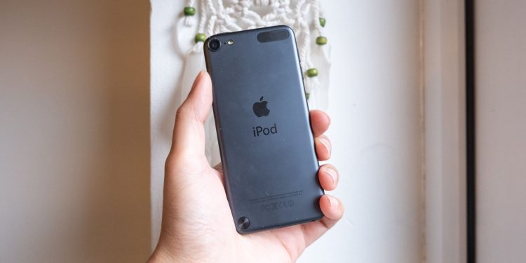 Dejé mi teléfono inteligente para escuchar música en mi iPod de hace una década: aquí hay 3 cosas que me gustaron y 2 que no