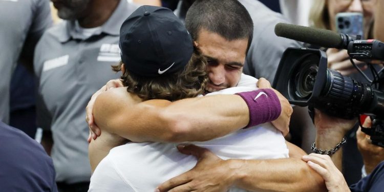 Alcaraz se olvida de Ferrero en su álbum personal de 2025