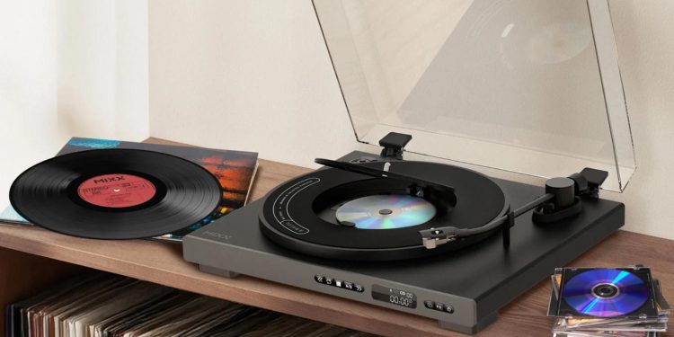 así es el minimalista tocadiscos automático que esconde un reproductor de CDs bajo el plato