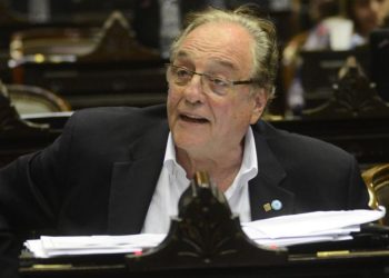 Carlos Heller: «Los bancos no podemos hacer lo que Caputo pide que hagamos con los dólares colchón»