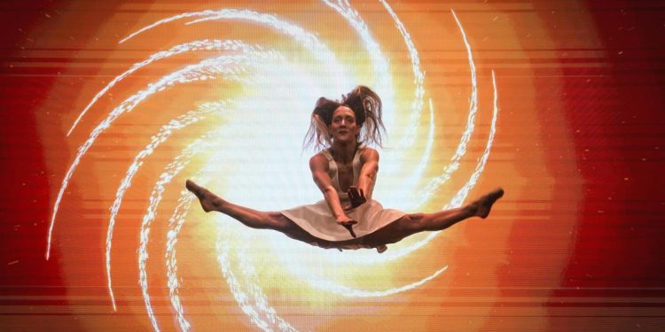 Danza y artes digitales se unen para imaginar la génesis del mundo en el Espai l'Idem