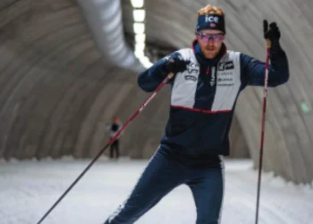 Muerte del biatleta Siver Bakken revive polémica por uso de máscaras de hipoxia, populares entre ciclistas y deportistas de resistencia