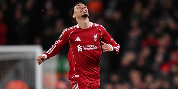 El Liverpool inicia el año con un tropiezo en casa