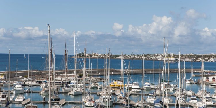 Lanzarote quiere ser el gran puerto atlántico del deporte y el turismo sostenible