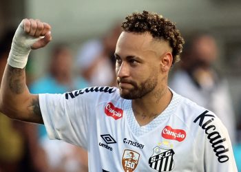 Se terminó el suspenso: Neymar renovó y seguirá en Santos :: Olé