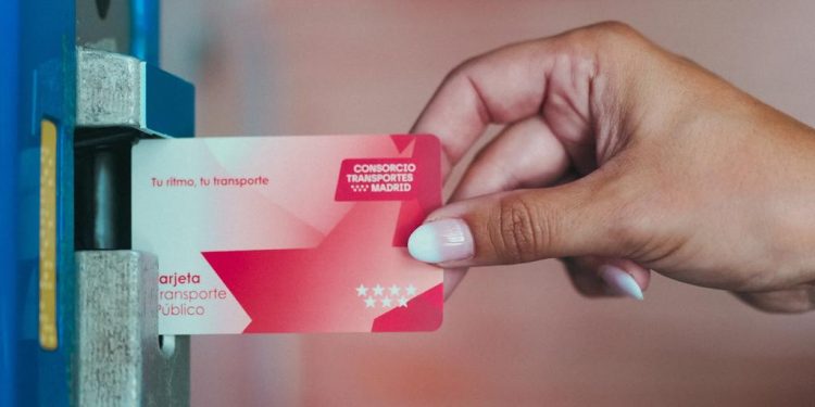 Así queda el precio del Abono Transporte y el Metrobús en Madrid en 2026: lista desglosada por zonas