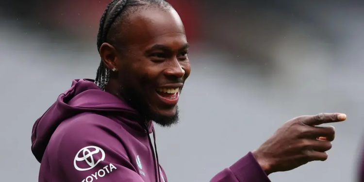 Arquero nombrado en el equipo de Inglaterra para la Copa Mundial T20