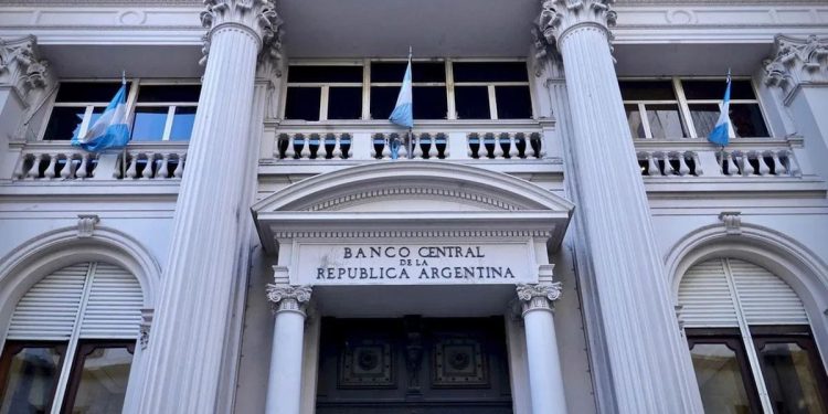 Para tranquilidad del BCRA, las “fábricas de dólares” prometen más oferta en 2026