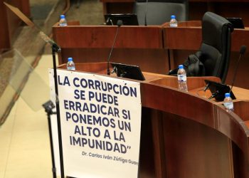 La corrupción habría costado $45 mil millones al país en 35 años, según el diputado Zúñiga
