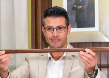 El alcalde de Almussafes declara ante el PSOE que las denuncias de acoso sexual son «falsas»