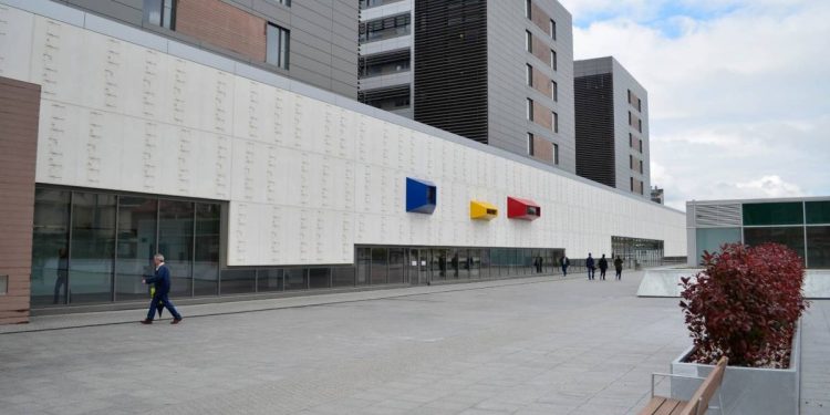 Cantabria aprueba la OPE de Salud de 2025 con 338 plazas, 28 de ellas de difícil cobertura