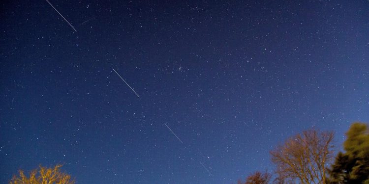 Starlink está bajando las órbitas de miles de satélites para reducir el riesgo de colisiones
