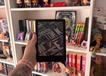 Qué lector de libros electrónicos regalar en fiestas: 3 modelos para acertar