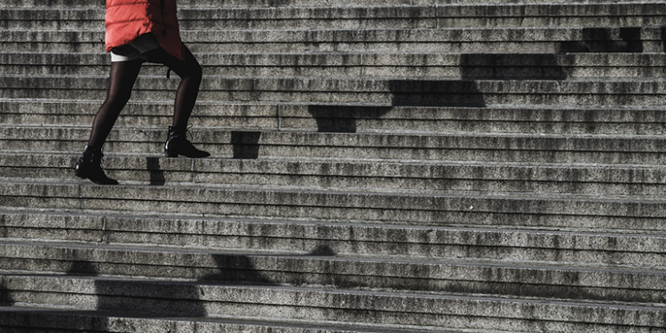 Una 'revolución' de «micromovimientos diarios» para estar en forma