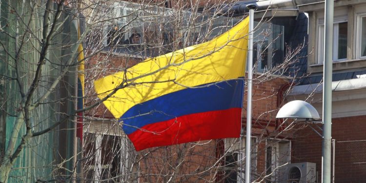 Colombia controlará los precios para luchar contra la inflación provocada por la subida del salario mínimo