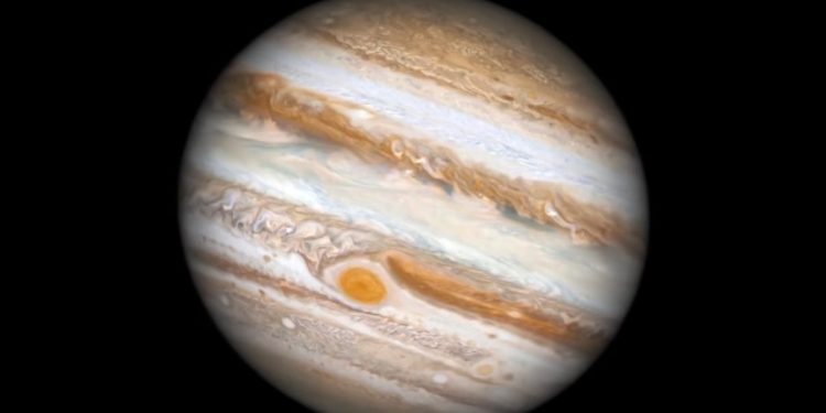 Los primeros consejos de observación del cielo de la NASA para 2026 incluyen un planeta muy brillante