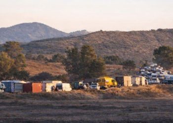 La 'Big Fucking Party' de Albacete arranca en el pantano de El Cenajo tras dejar varios guardias civiles heridos