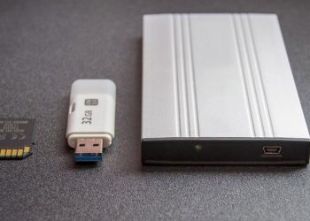 Motivos por los que la nube no puede sustituir al almacenamiento físico