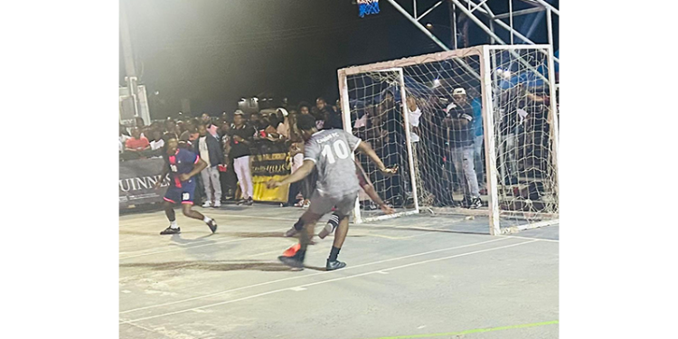 El último ganador de Atkins del Capital FC asegura la victoria por 6-5 sobre Botafago